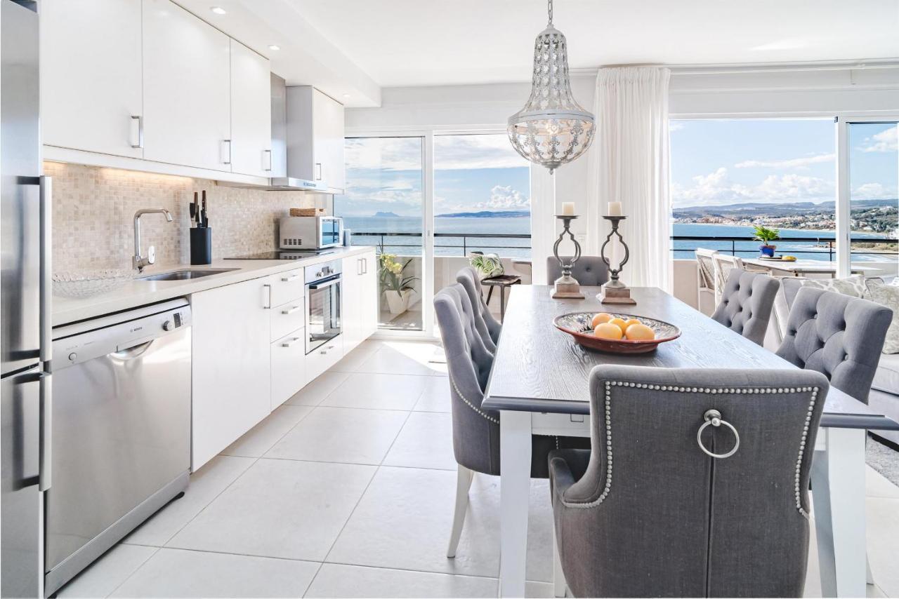 Cp - Modern Beachside Apartment In Estepona Ngoại thất bức ảnh