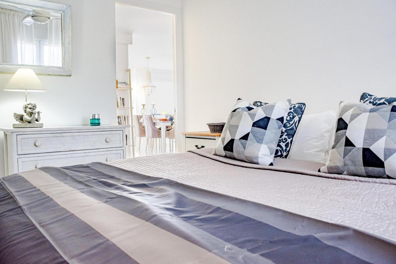 Cp - Modern Beachside Apartment In Estepona Ngoại thất bức ảnh