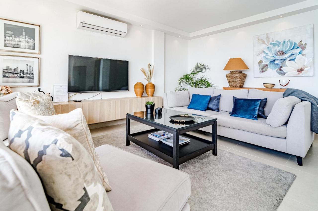Cp - Modern Beachside Apartment In Estepona Ngoại thất bức ảnh